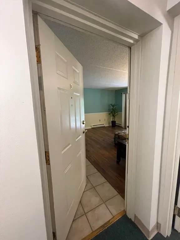 22 Maple Crest Circle #D, Holyoke, MA 01040 - #3