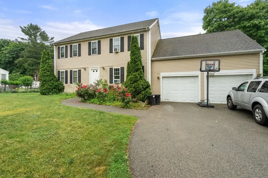 86 Oakland St, Stoughton, MA 02072 - #2