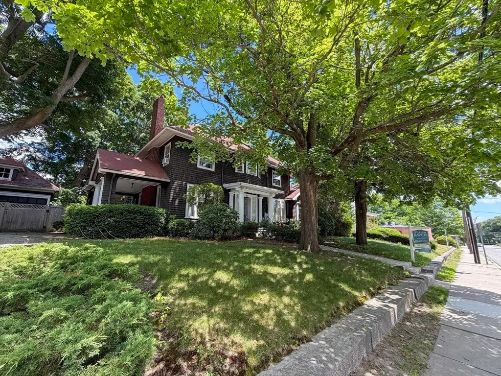 213 Harris Ave, Woonsocket, RI 02895 - #1
