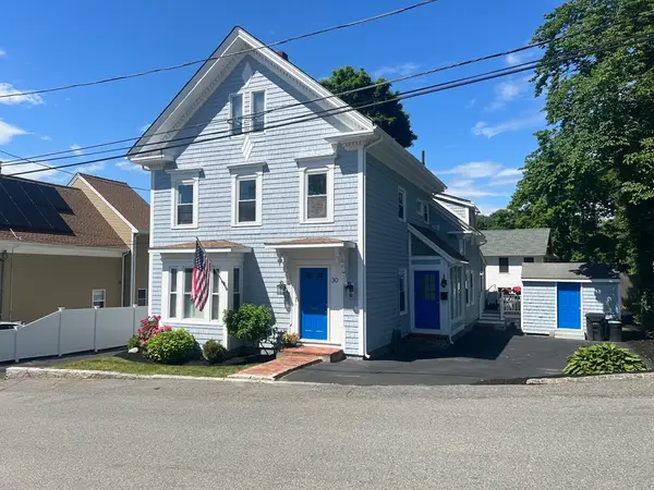 30 Chapel Street #B, Gloucester, MA 01930