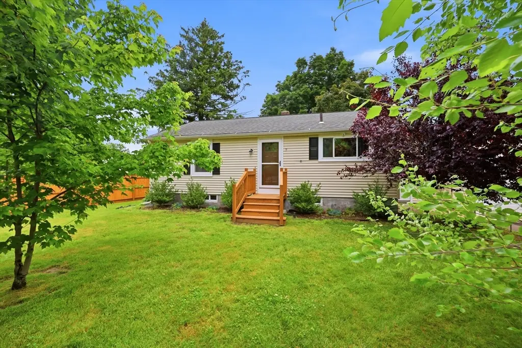7 Fritz Ave, Westfield, MA 01085 - #1