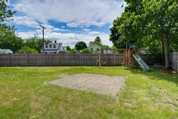 2 Frances Rd, Burlington, MA 01803 - #3