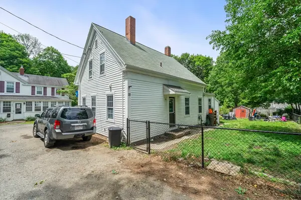 18 Bolton Pl, Bridgewater, MA 02324