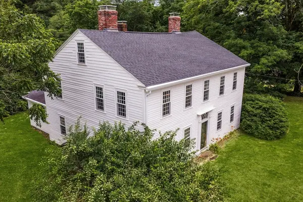 392 Greenfield Rd, Deerfield, MA 01342