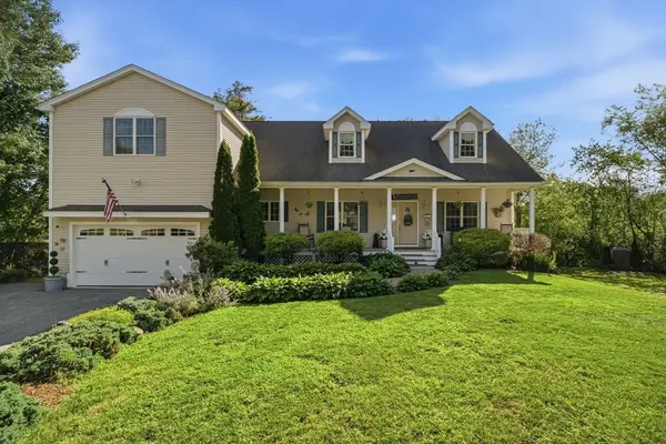 33 Park Ter, Dracut, MA 01826