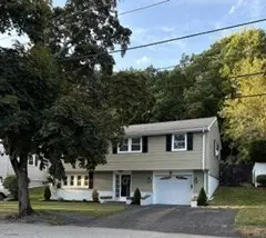 5 Pulver Dr, Peabody, MA 01960