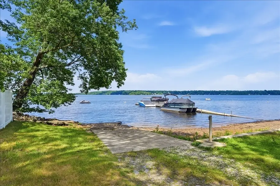 6 Gerard Ave, East Freetown, MA 02717 - #3