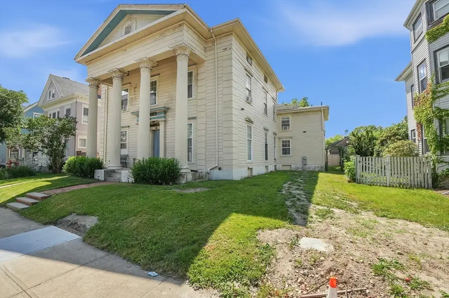 556 High Street, Fall River, MA 02720 - #2