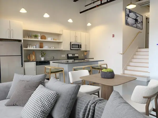 160 Water St #103, Williamstown, MA 01267