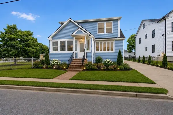 298 King St, Fall River, MA 02724