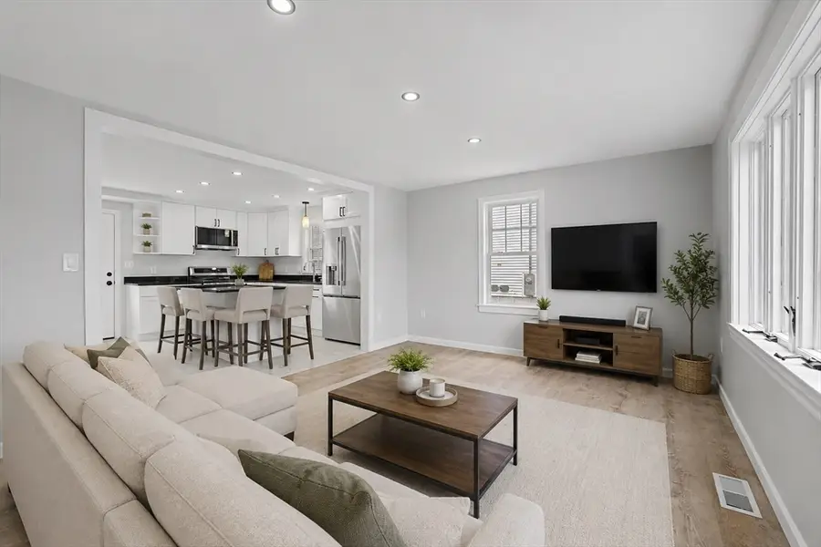 298 King St, Fall River, MA 02724 - #2