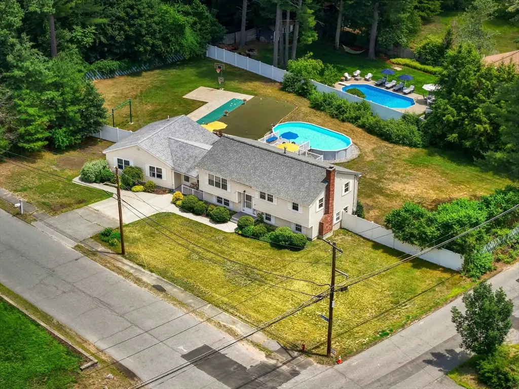 11 Barbara D Ln, Tewksbury, MA 01876 - #1
