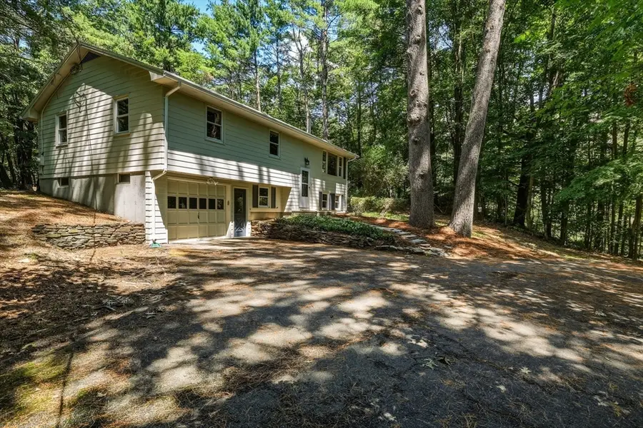 418 State St, Amherst, MA 01002 - #2