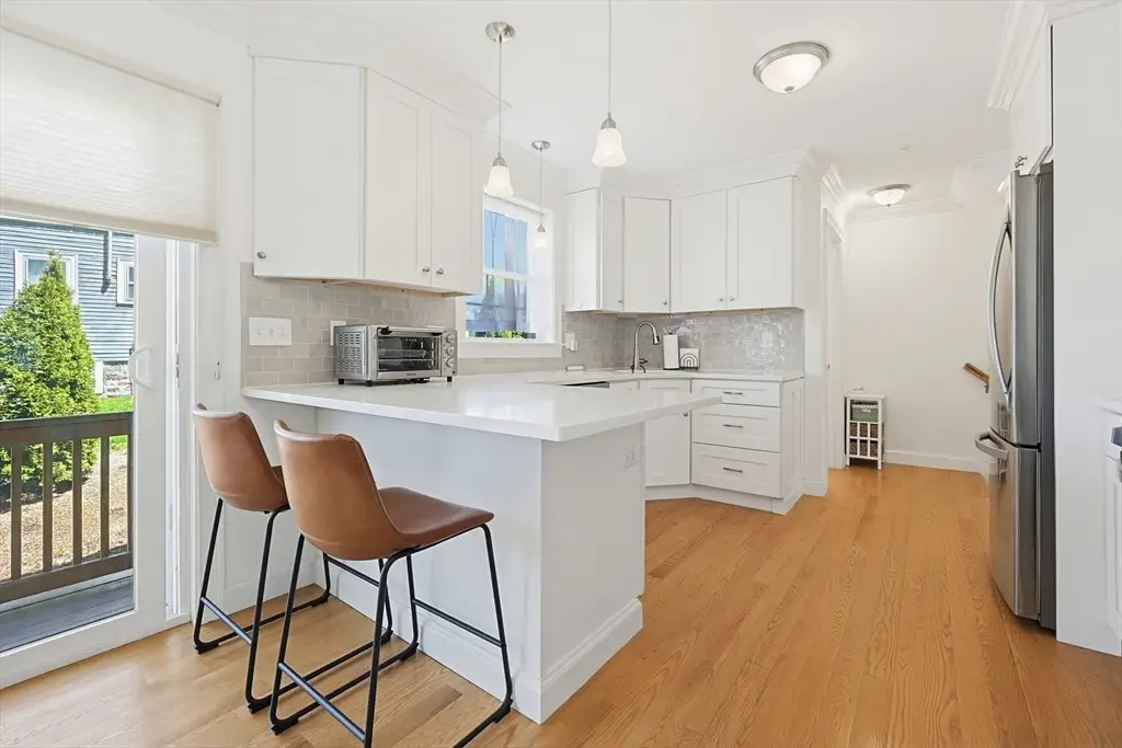 260 West St #3, Quincy, MA 02169 - #1