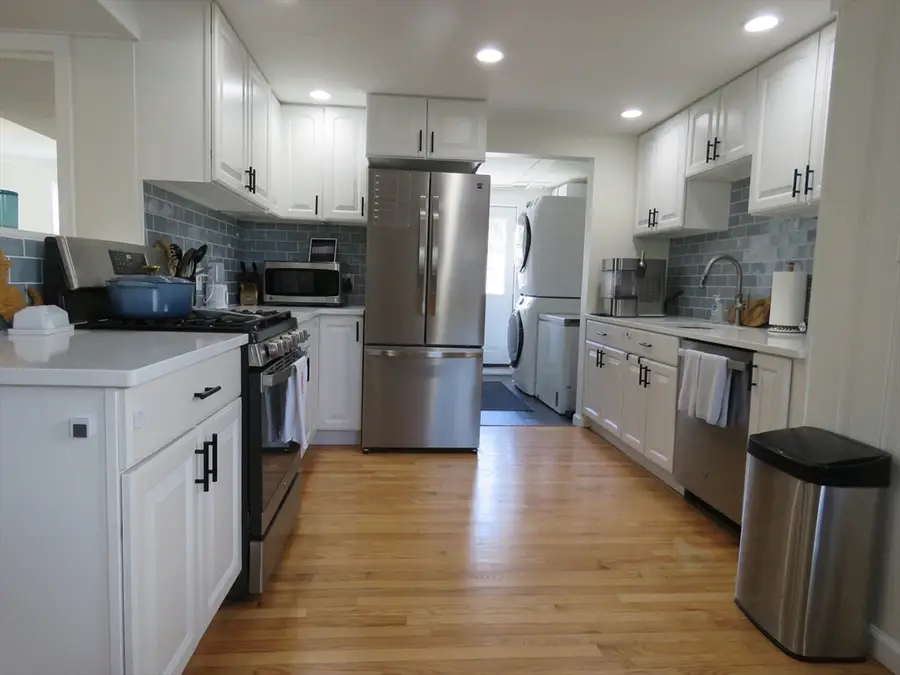 38 Cedar Ln, Kingston, MA 02364 - #3
