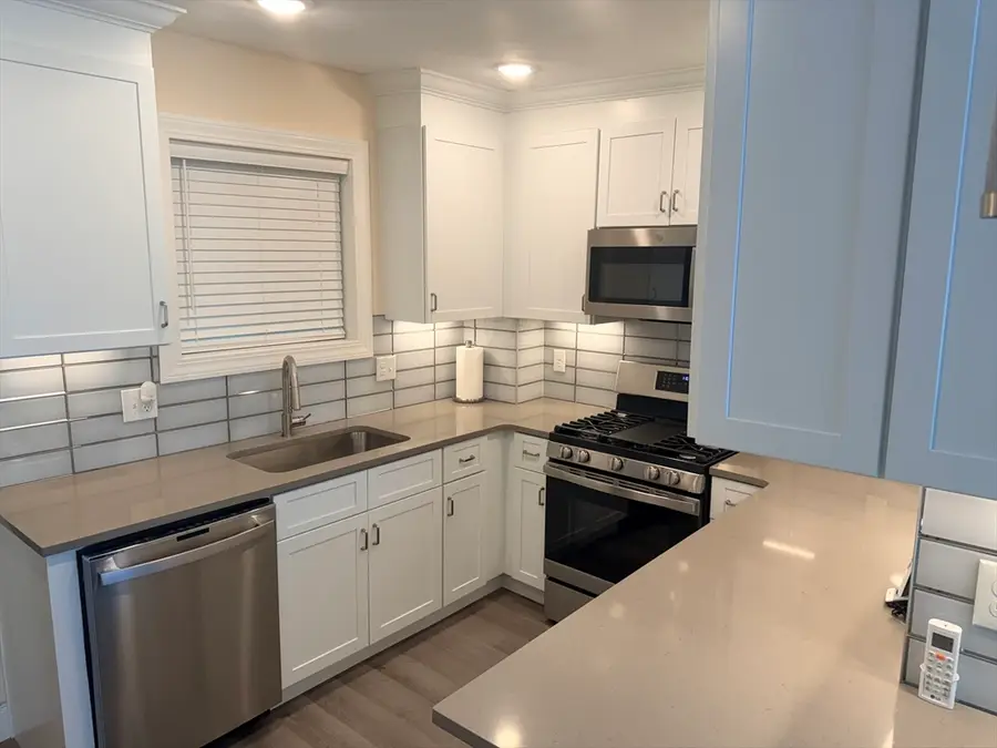 8 Burnside St #2, Salem, MA 01970 - #3