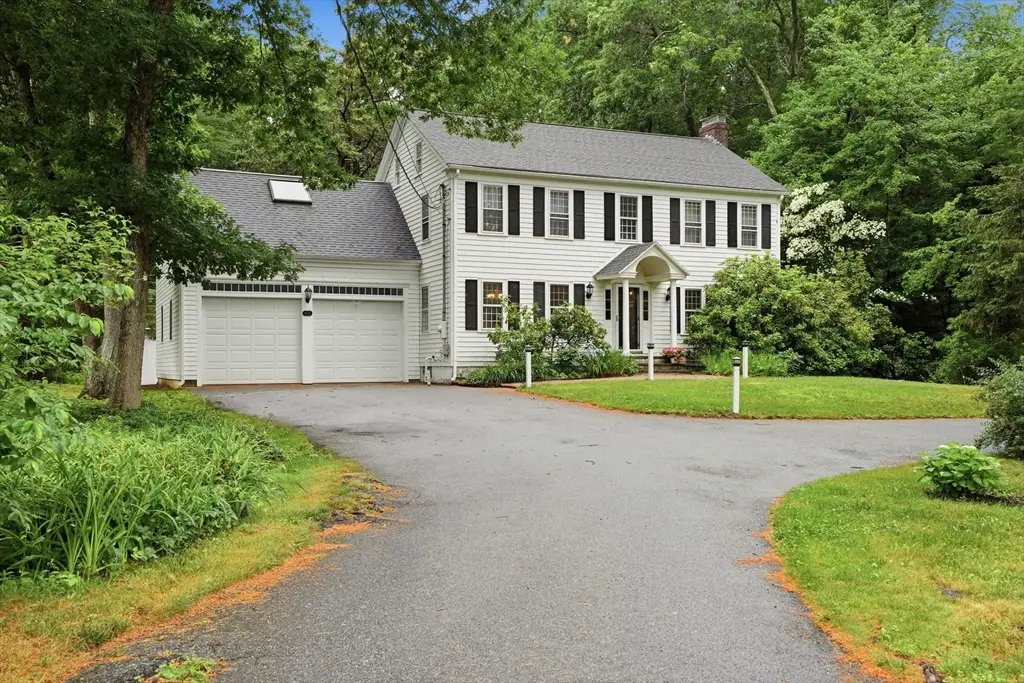 44 Old Meeting House Ln, Norwell, MA 02061 - #1
