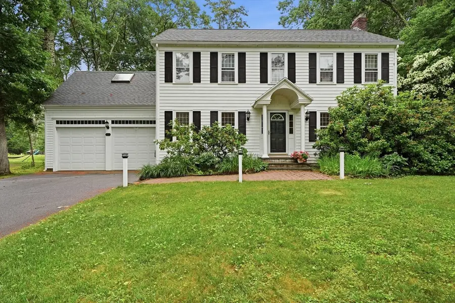 44 Old Meeting House Ln, Norwell, MA 02061 - #2