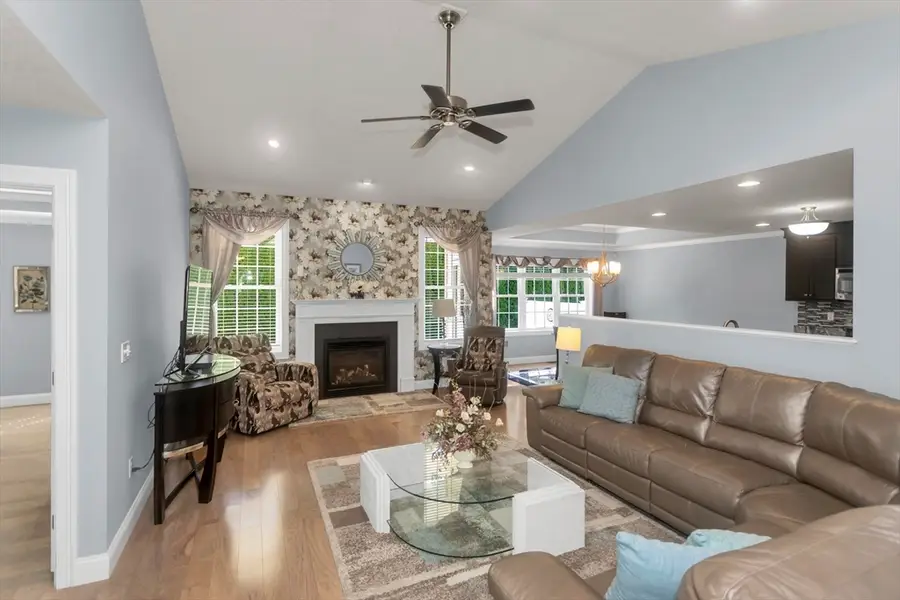 156 Stonybrook Way #156, South Hadley, MA 01075 - #3