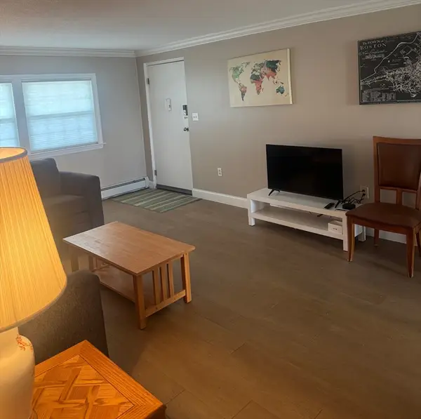 60A Washington Park Dr #2, Andover, MA 01810