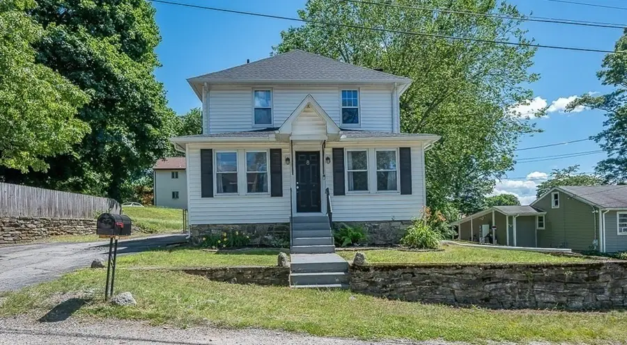 8 Simone St, Worcester, MA 01604 - #2