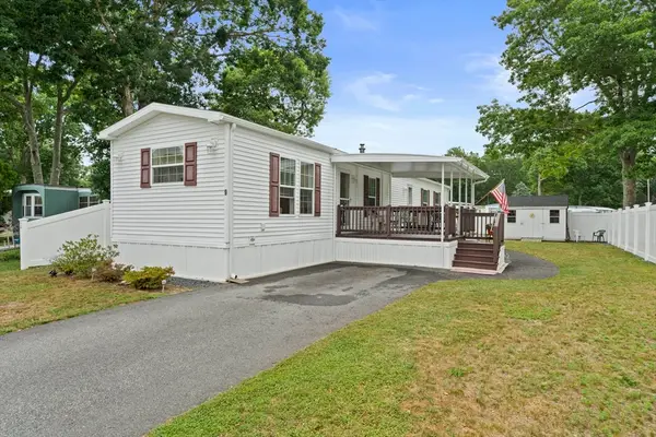 9 Bayberry Lane, Plymouth, MA 02360