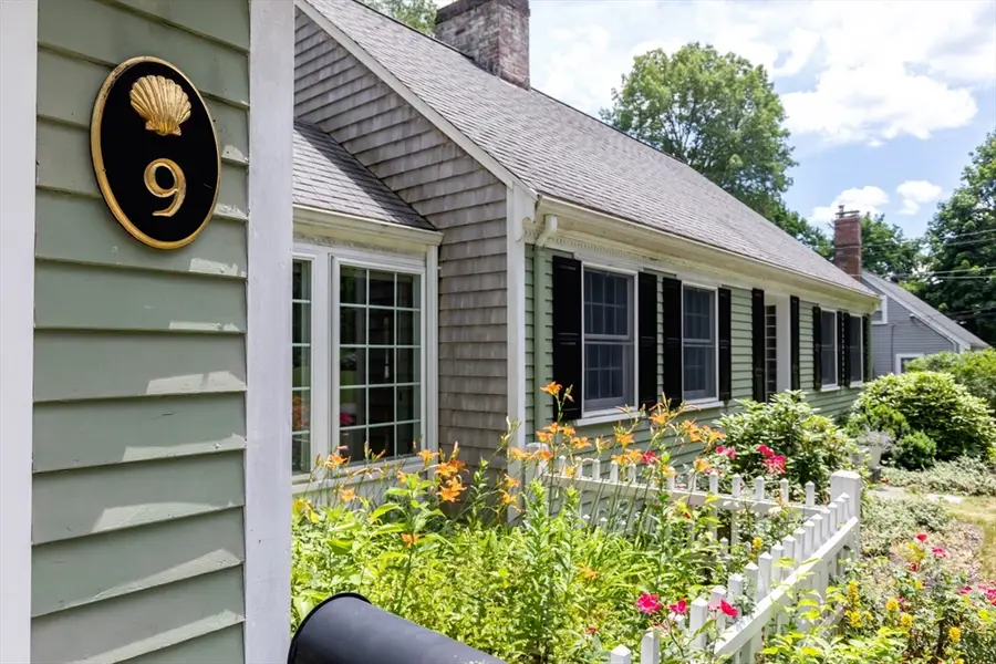 9 Hoover Rd, Hingham, MA 02043 - #3