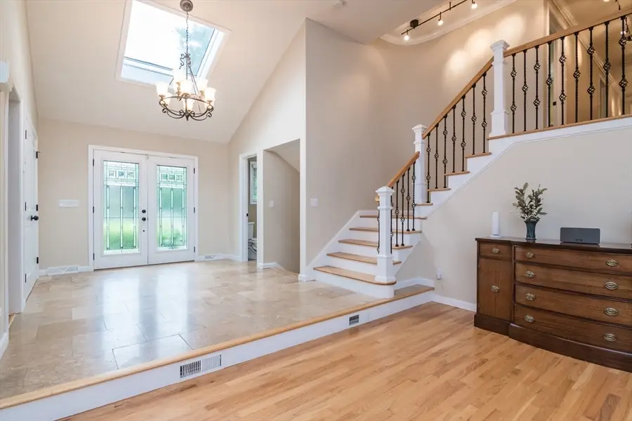 42 Elizabeth Cir, Longmeadow, MA 01106 - #3