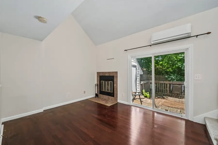 235 Lake St #D, Weymouth, MA 02189 - #3