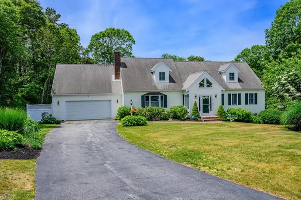 29 Water View Circle, Barnstable, MA 02632