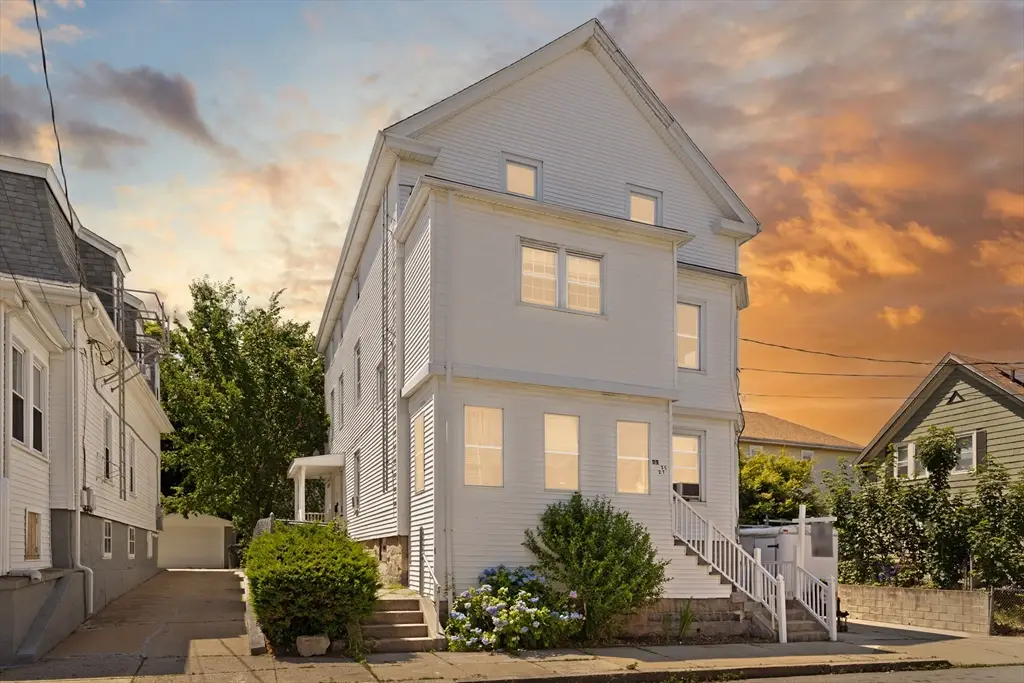 23-27 Ash St, Fall River, MA 02724 - #1