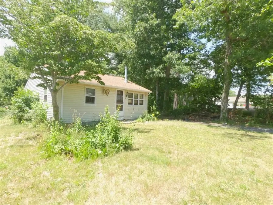 62 Crystal Lake Dr, Carver, MA 02330 - #3