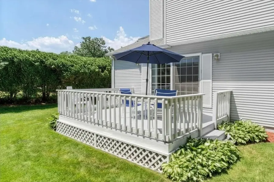 39 Venture Dr, Springfield, MA 01119 - #3