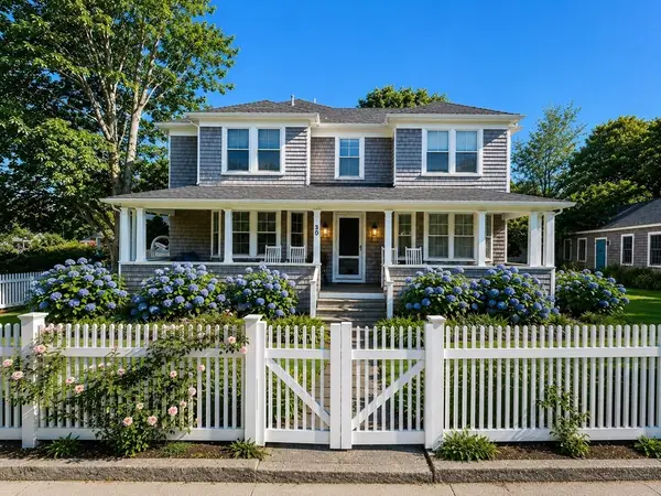 30 Daggett Avenue, Tisbury, MA 02568