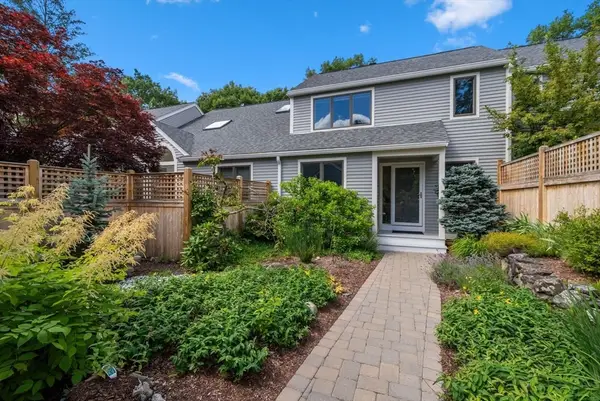 21 Hillside Drive #21, Wayland, MA 01778