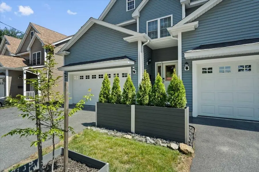 492 Hamilton St, Worcester, MA 01604 - #2