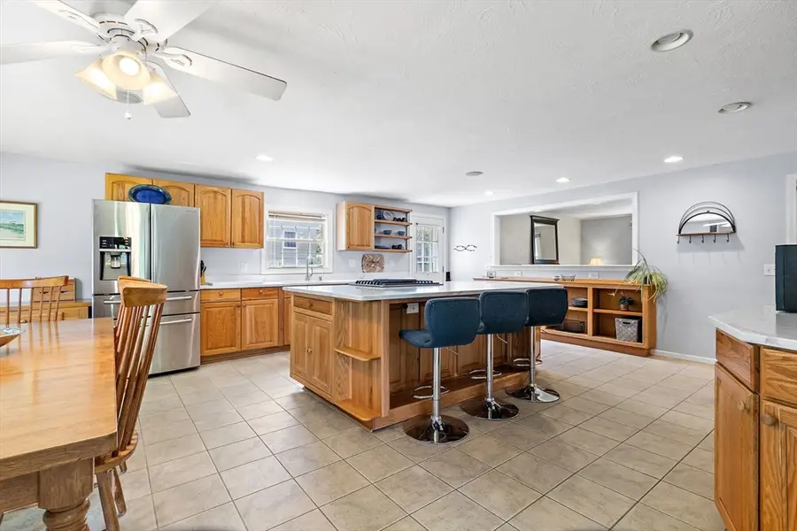 55 Priest St, Hudson, MA 01749 - #3