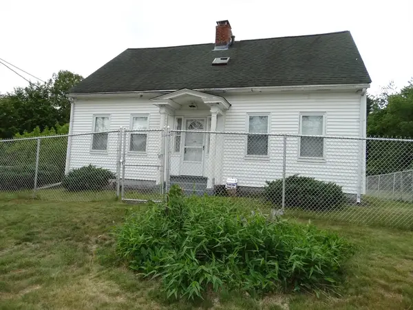 170 Hampstead Street, Methuen, MA 01844