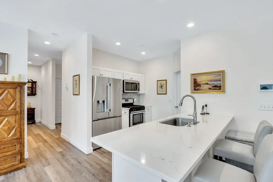 278 Court St #104, Plymouth, MA 02360 - #3