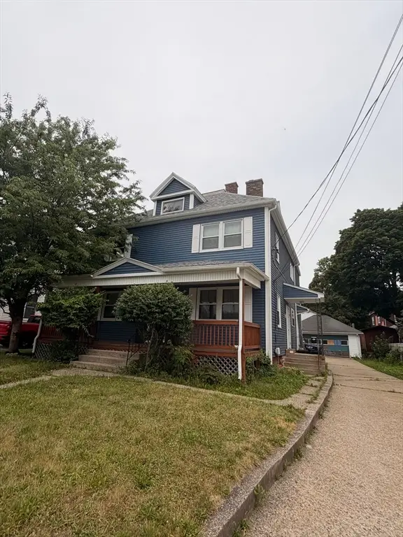 33-35 Hitchcock St, Holyoke, MA 01040 - #1