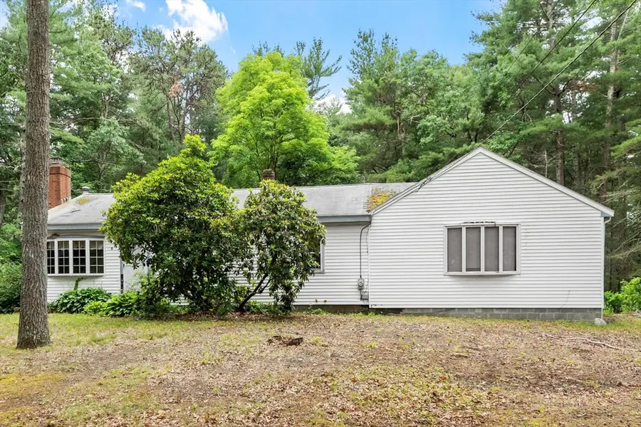 83 Mcclelland Rd, Halifax, MA 02338 - #2