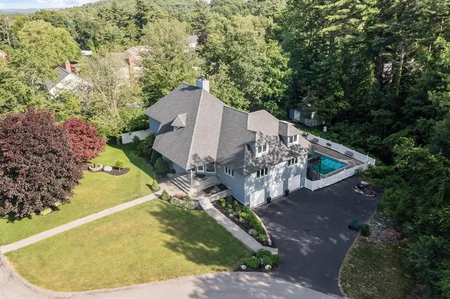 60 Commonwealth Cir, Leominster, MA 01453 - #2