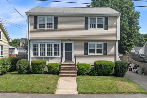 25 Colonial Rd, Peabody, MA 01960