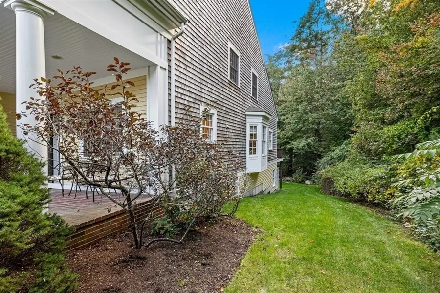 25 Whiting Ln #25, Hingham, MA 02043 - #2