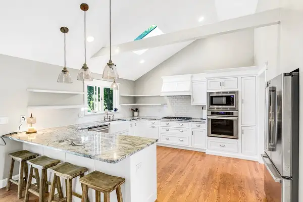 20 Hoyts Ln, Newburyport, MA 01950