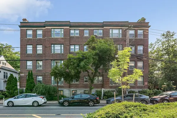 52 Garden St #B2, Cambridge, MA 02138