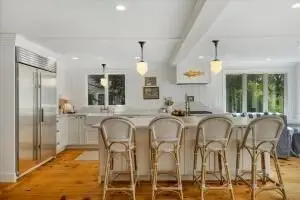 200 Main, Sandwich, MA 02563