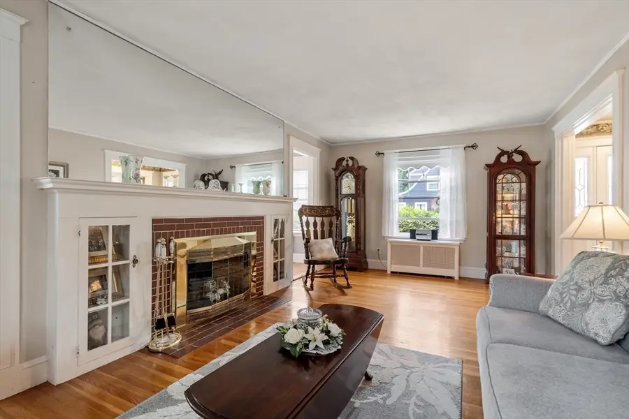 20 Rowe Street, Milton, MA 02186 - #3