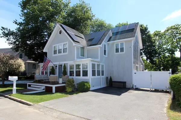 22 Maple Street, Wareham, MA 02571