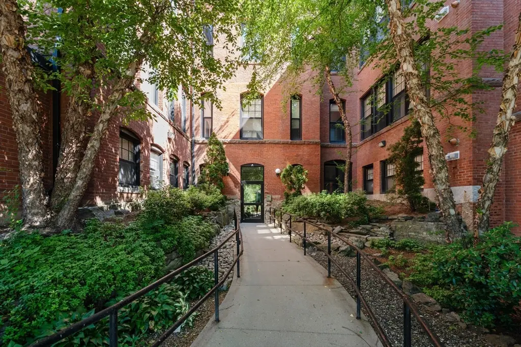 28 Adams St #311, Worcester, MA 01604 - #1
